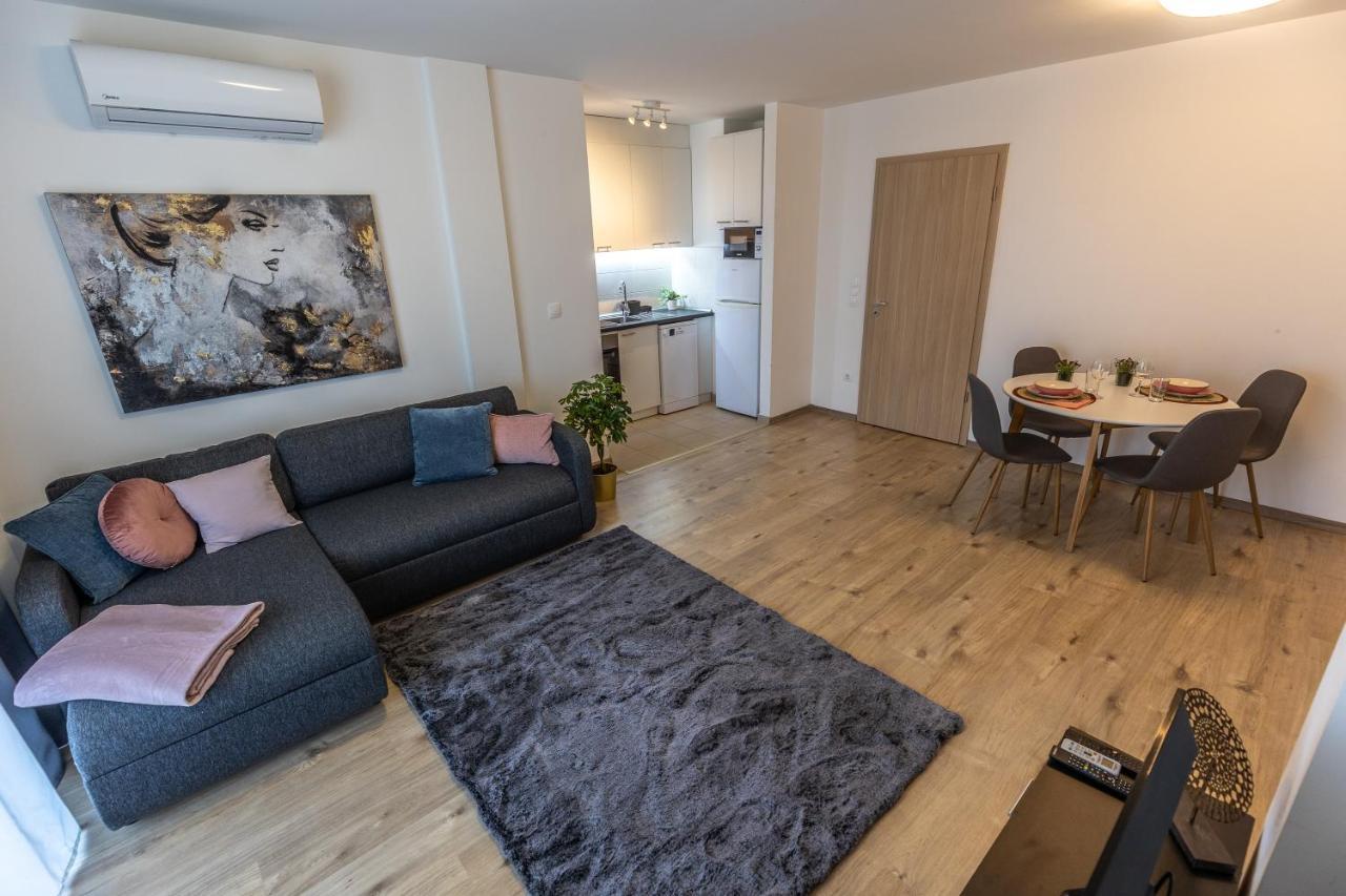 All You Need In Bp - Garage, Terraces, Aircon Budapest Exterior foto